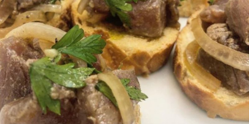 Atum selado com gergelim