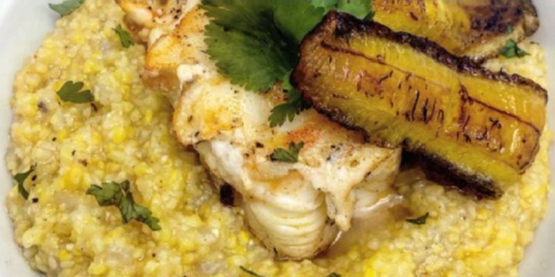 Canjiquinha com cavaquinha grelhada e banana da terra frita