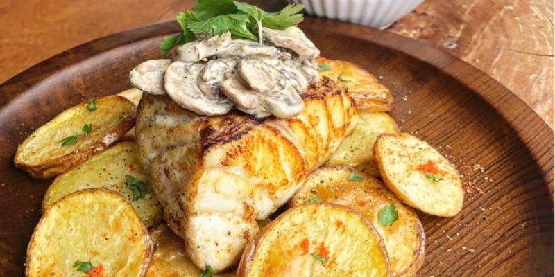 Cherne trufado com molho de cogumelo