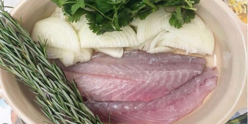 Perna de Moça com cúrcuma e ervas aromáticas